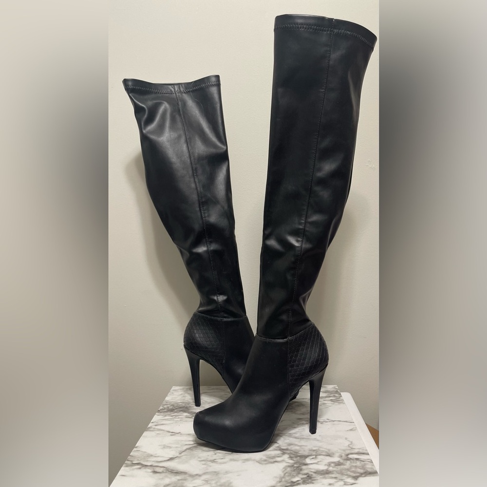 Brand new JLO knee high boots, size 6